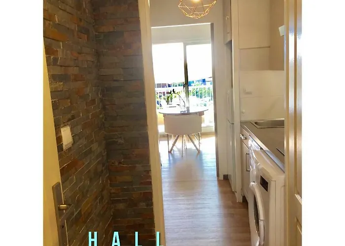 Port D'hyeres Vue Et Iles De Porquerolles Et Port-cros * Hyères